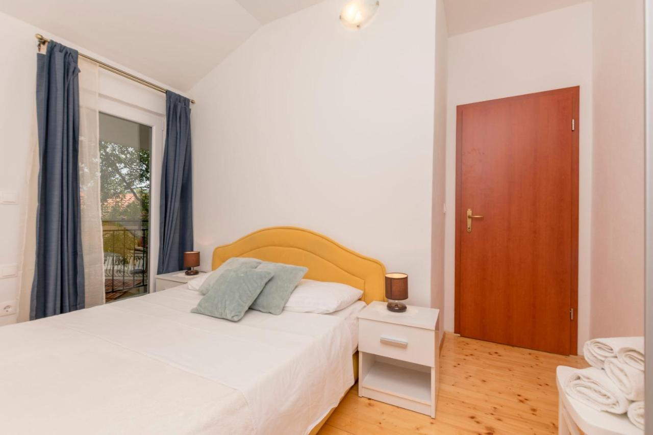 Вилла House Ante Grabovac  Экстерьер фото